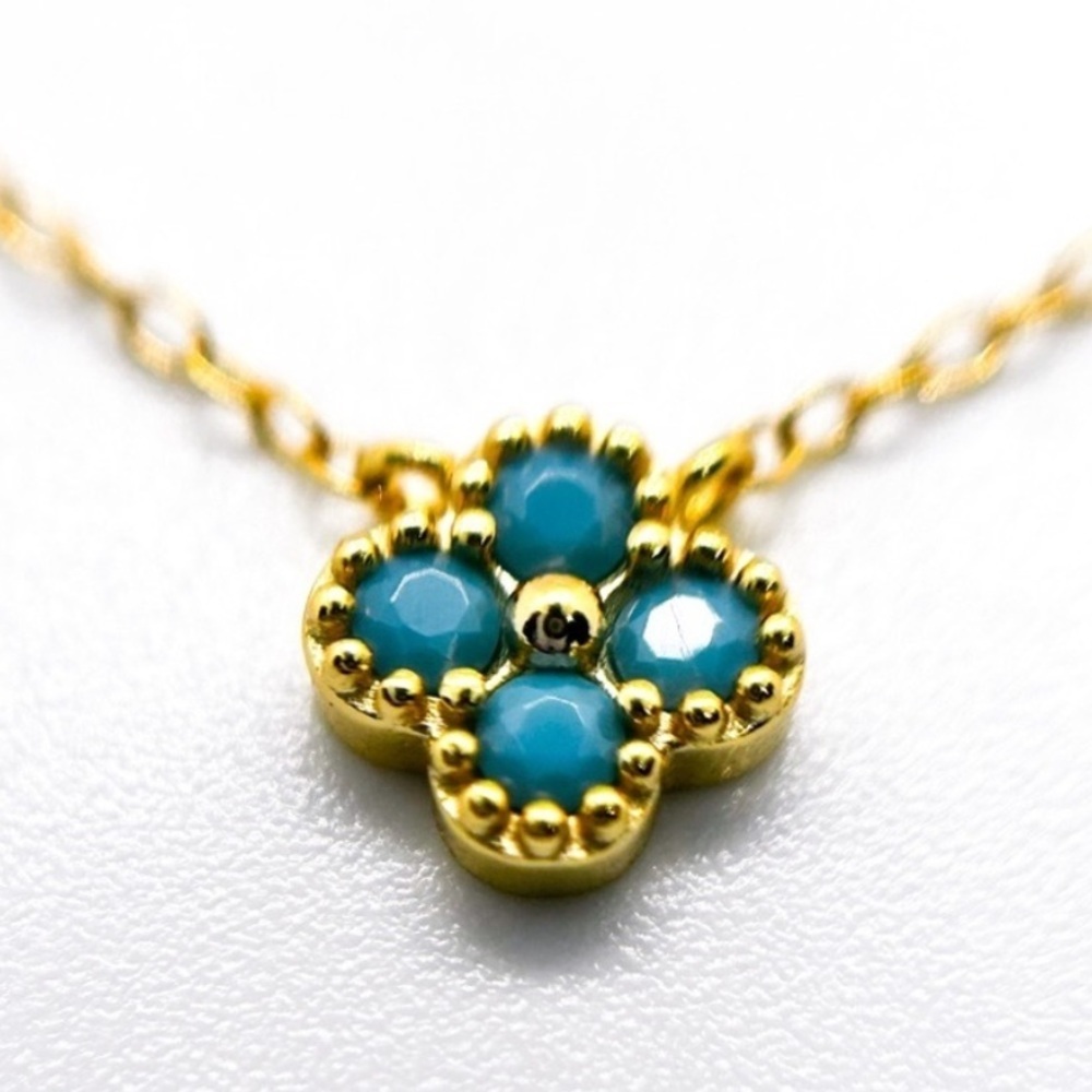 NWOT Clover Necklace, Delicate Blue Turquoise on Stainless Steel 18K Gold Plated